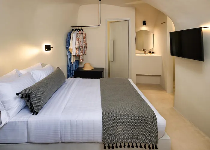 Calissa By Ananda Pýrgos